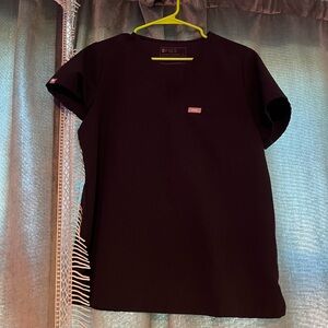 Women’s scrubs top